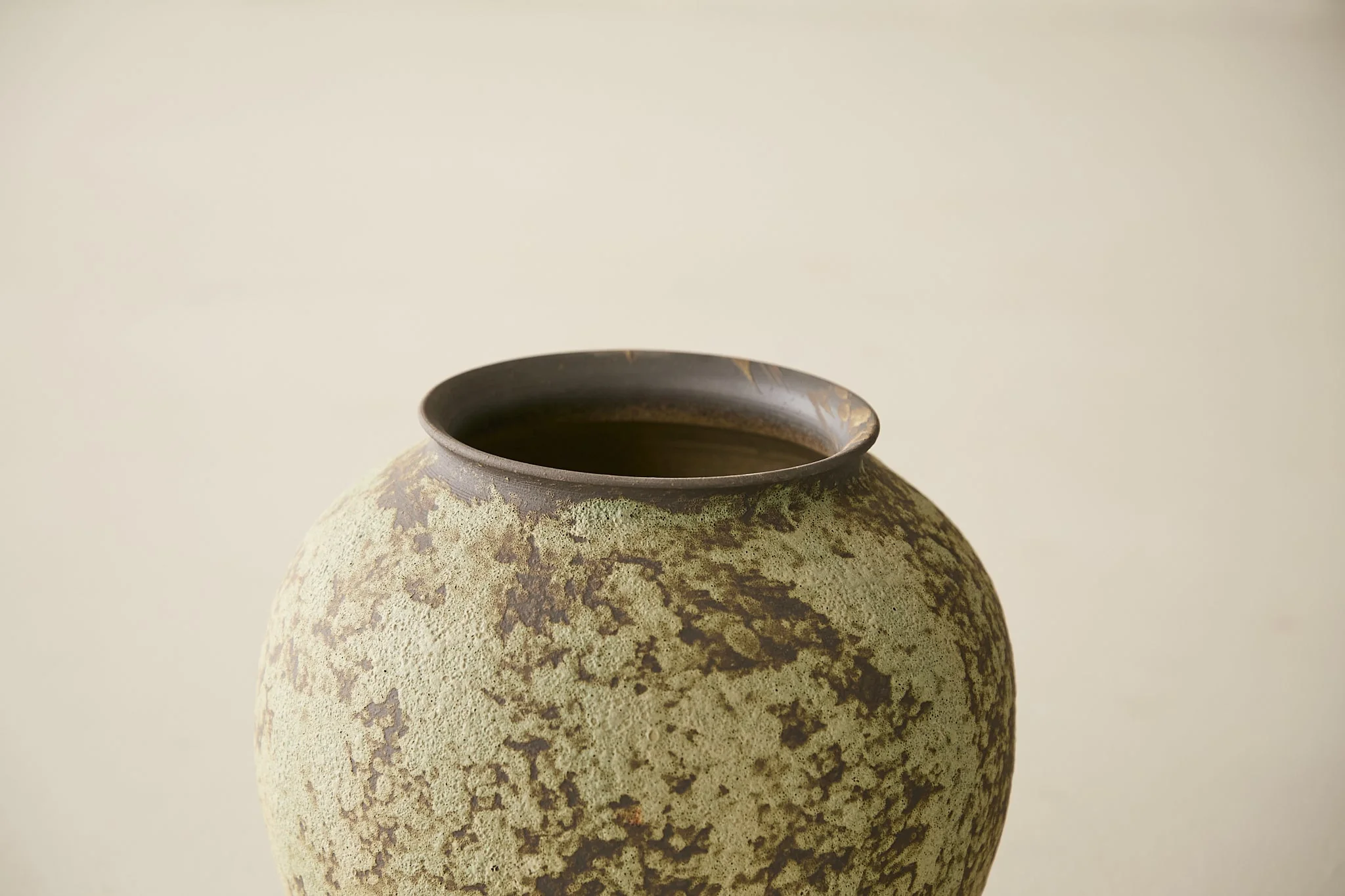 Celadon Porcelain Pot No. N8 - Image 2