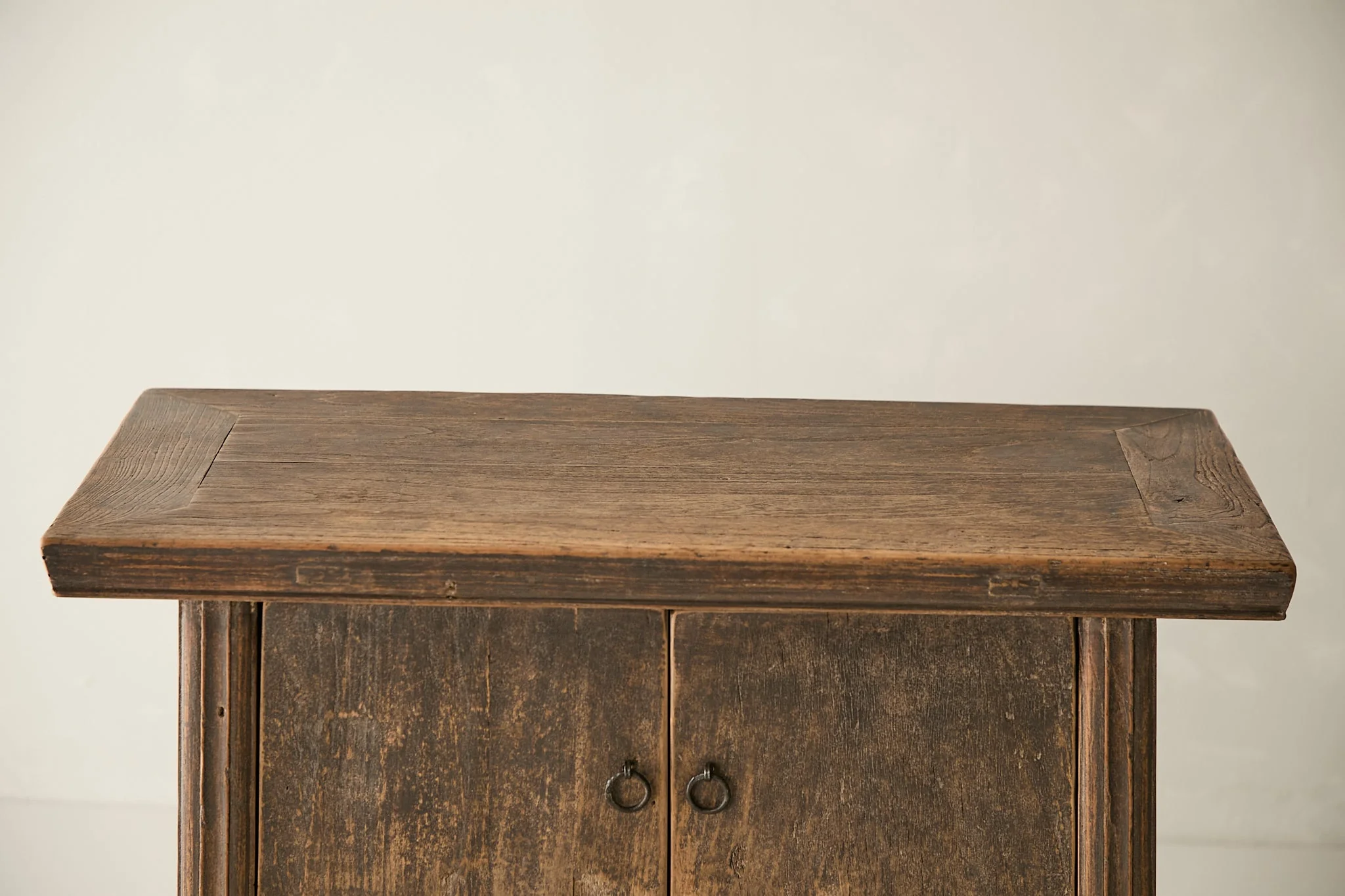 Vintage Solid Elm 2-Door Console No. N61 - Circa 1945 - Image 3