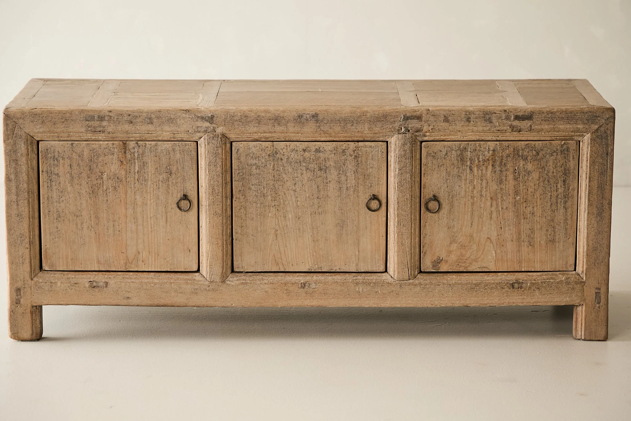 Vintage Solid Elm 3-Door Low Sideboard No. N94 - Circa 1945 - Image 2