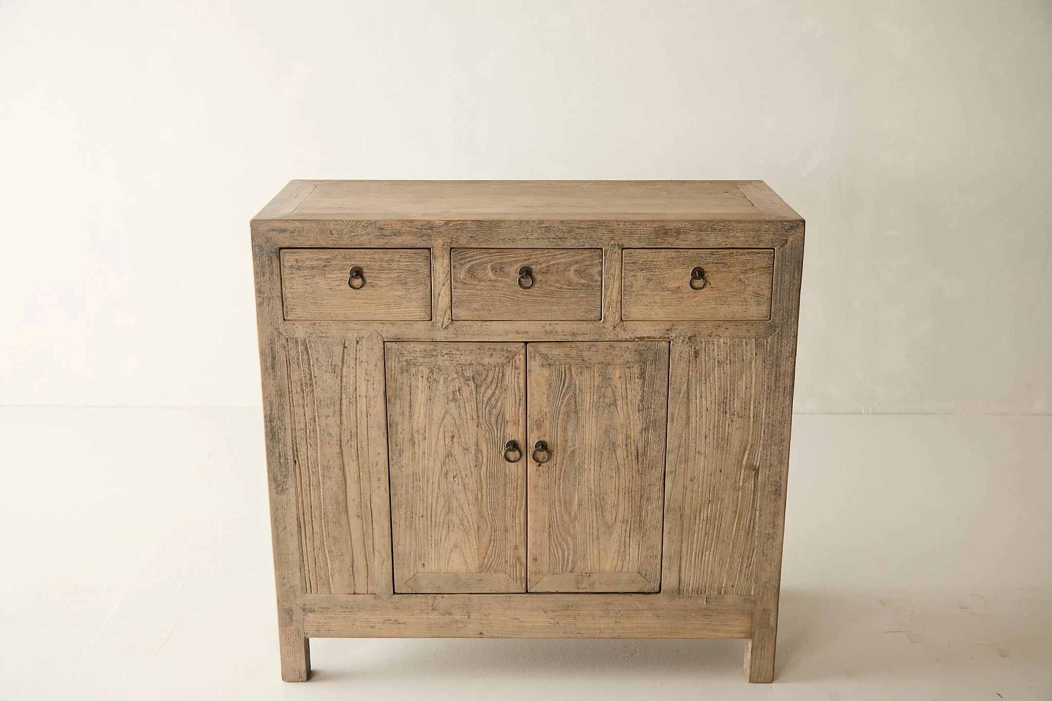 Vintage Solid Elm 3-Drawer Sideboard No. N95 - Circa 1945 - Image 3