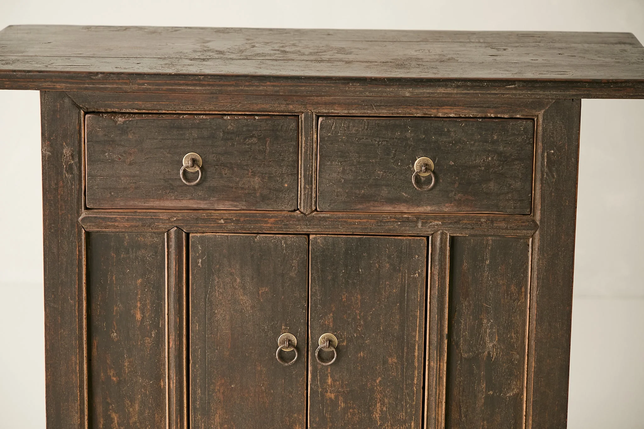 Vintage Solid Elm 2-Drawer Sideboard No. N100 - Circa 1905 - Image 2