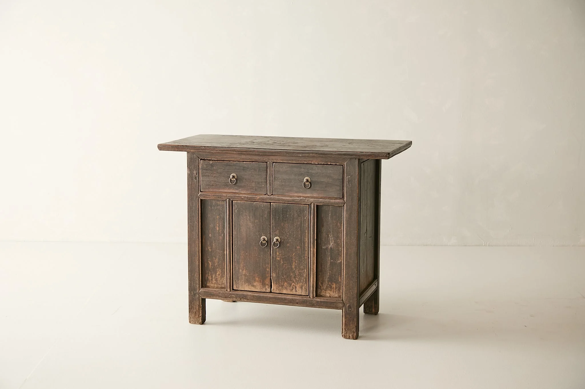 Vintage Solid Elm 2-Drawer Sideboard No. N100 - Circa 1905 - Image 4
