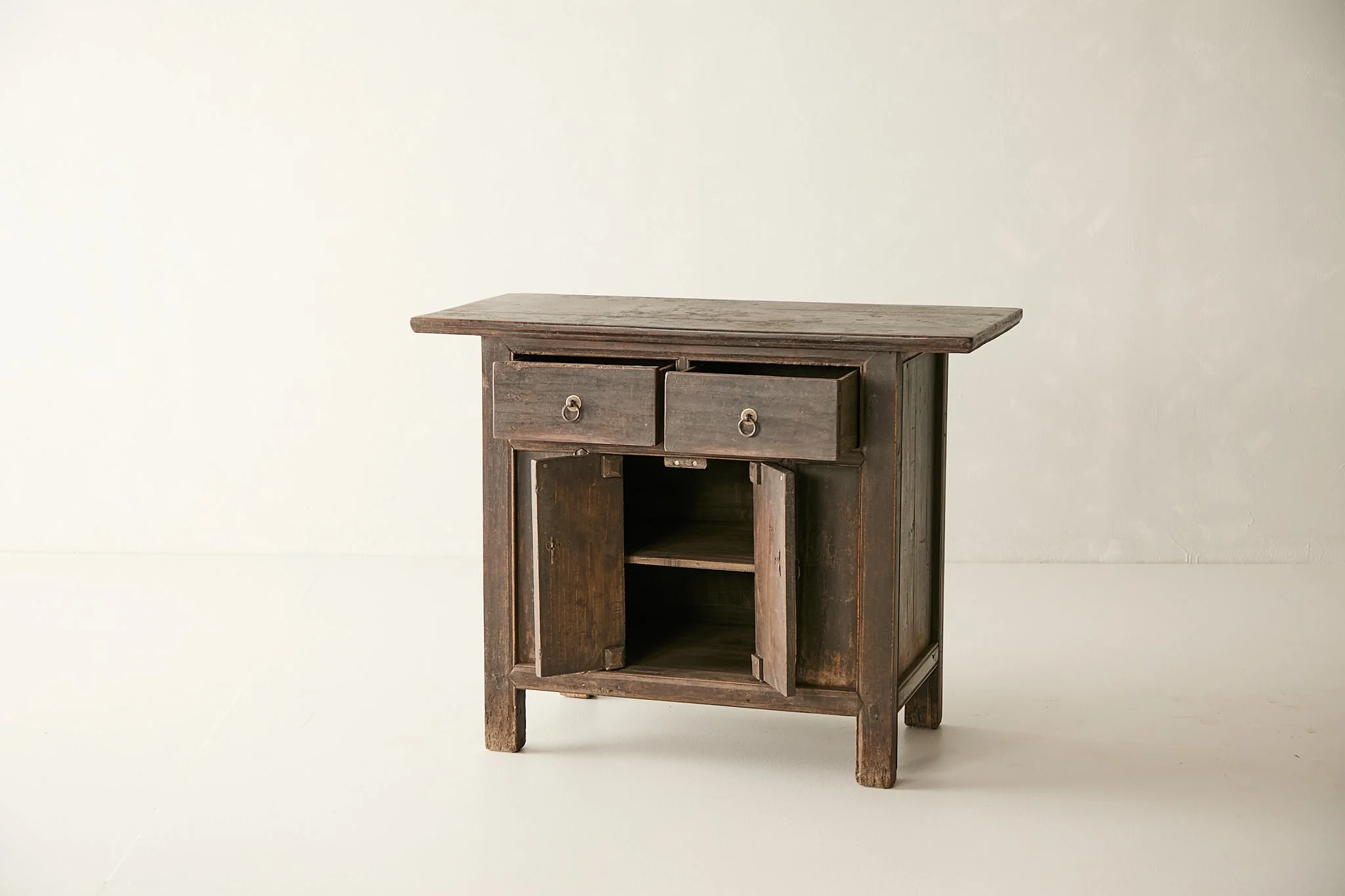 Vintage Solid Elm 2-Drawer Sideboard No. N100 - Circa 1905 - Image 5