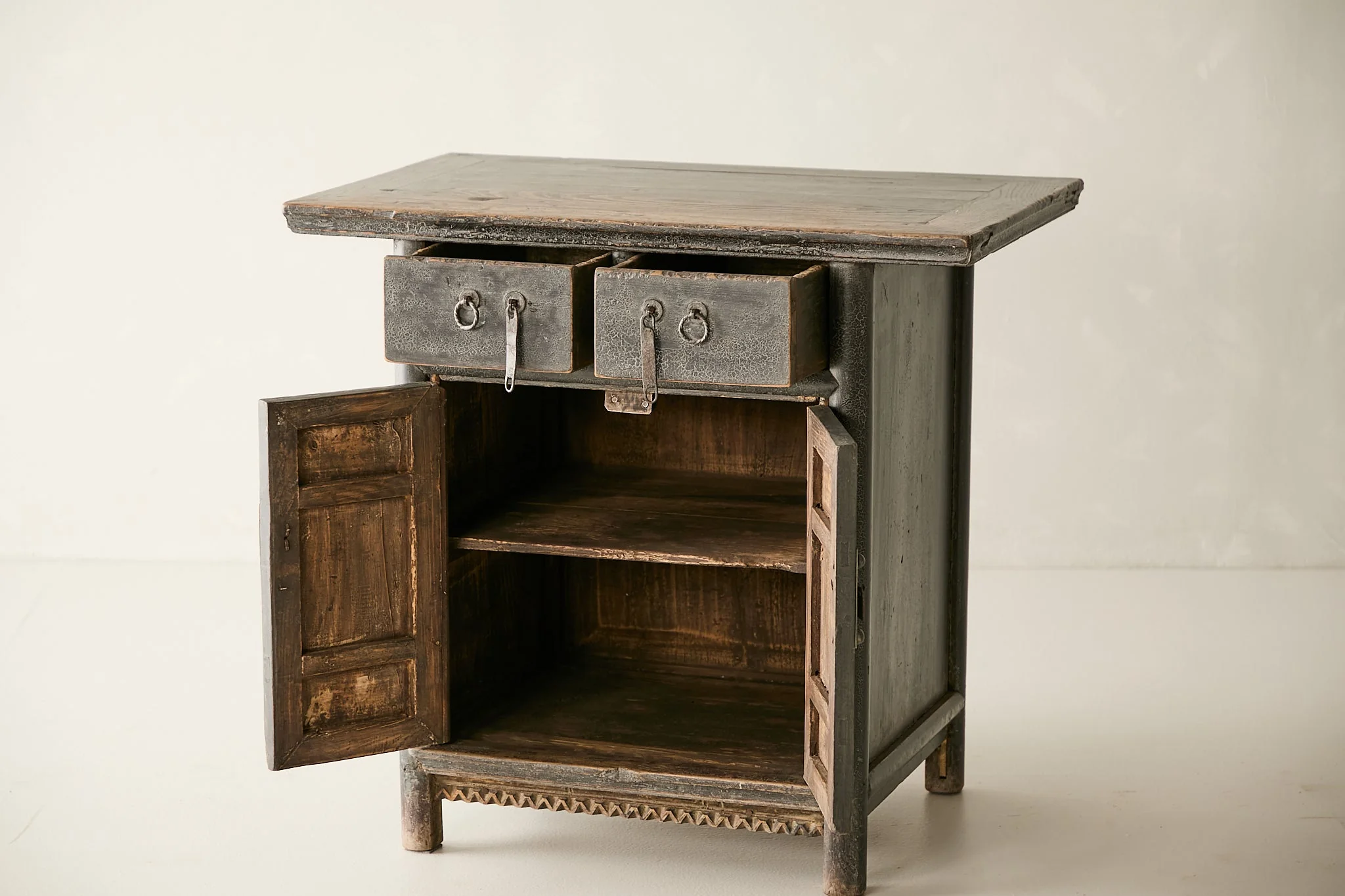Vintage Solid Elm Black Lacquer Sideboard No. N103 - Circa 1875 - Image 6