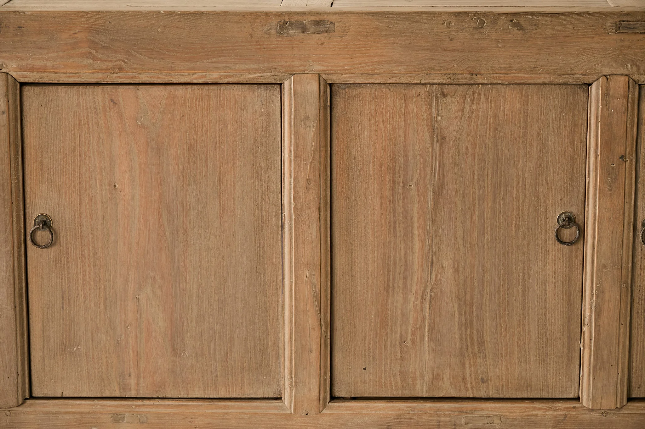 Vintage Solid Elm 4-Door Sideboard No. N110 - Circa 1945 - Image 2
