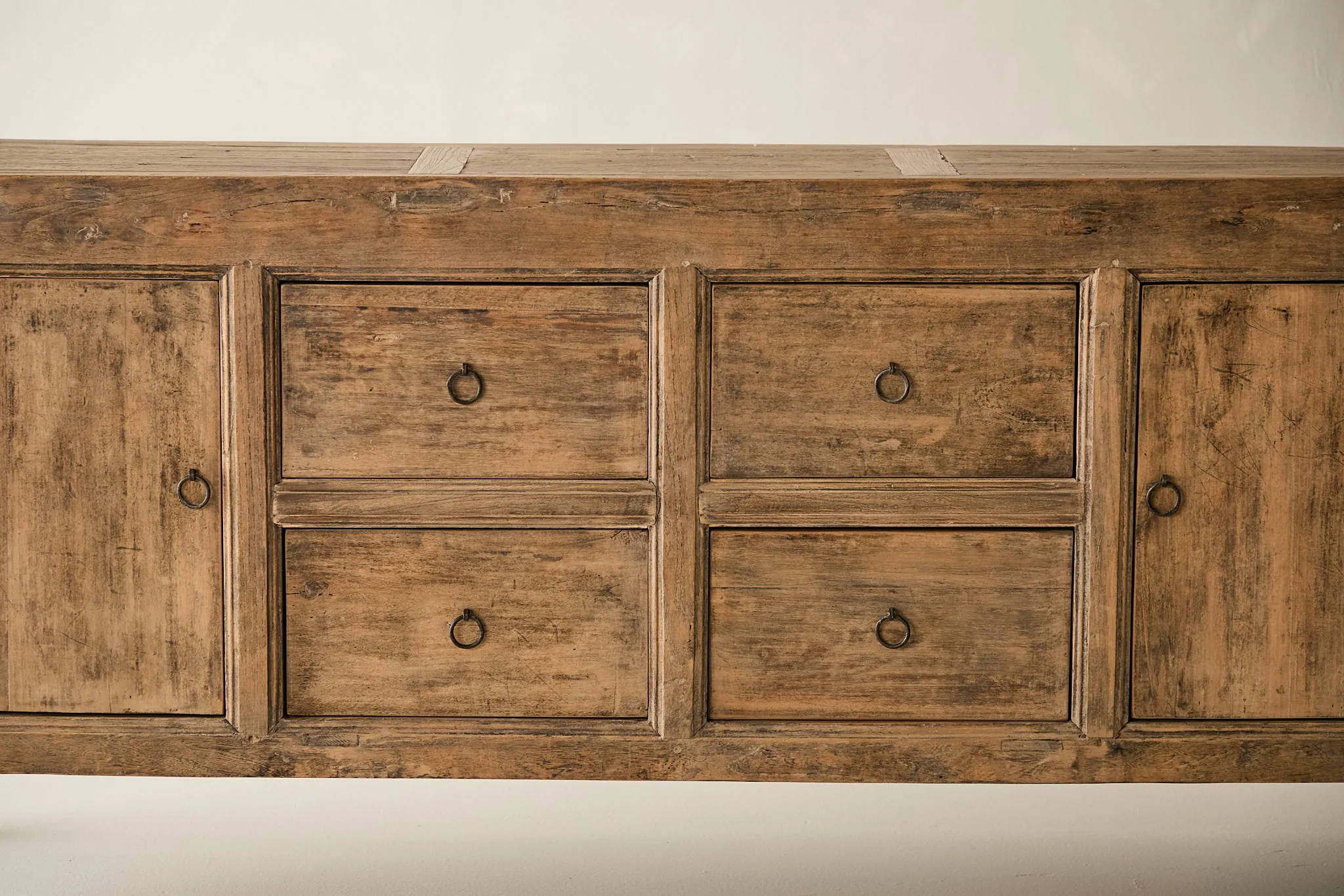 Vintage Solid Elm 4-Drawer Sideboard No. N113 - Circa 1925 - Image 2