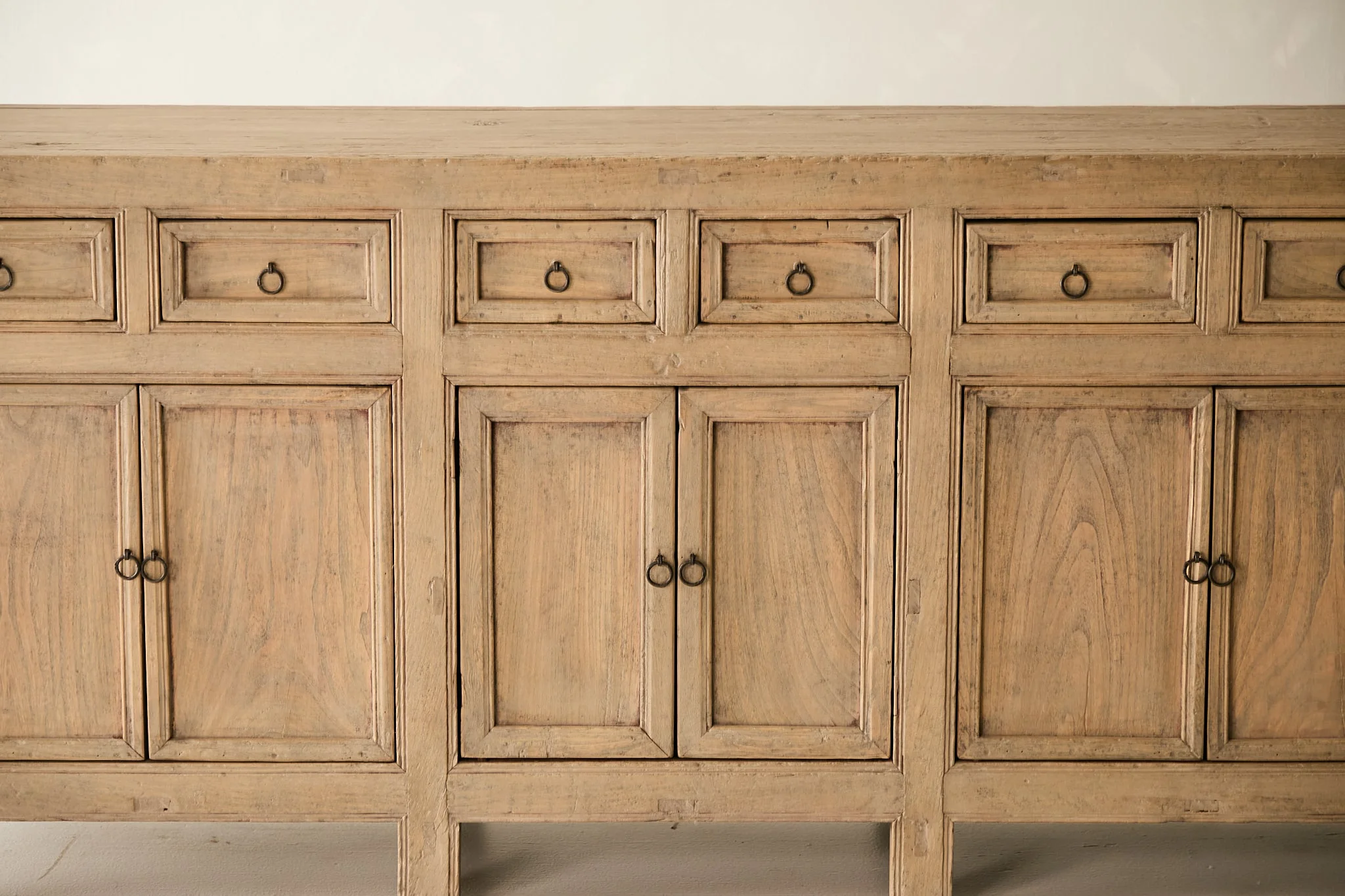 Vintage Solid Elm 8-Drawer Sideboard No. N118 - Circa 1905 - Image 2