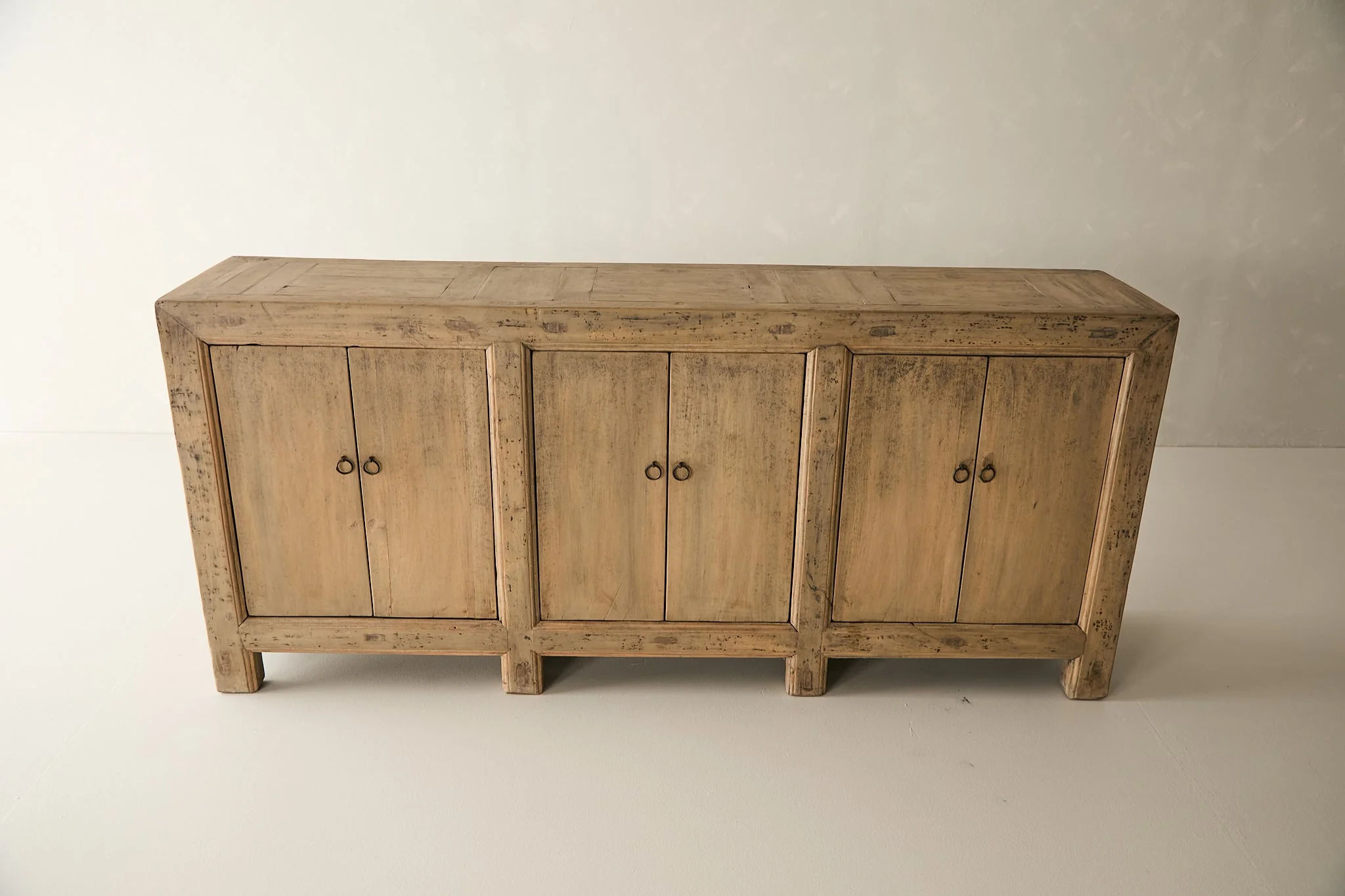 Vintage Solid Elm 6-Door Sideboard No. N124 - Circa 1905 - Image 3
