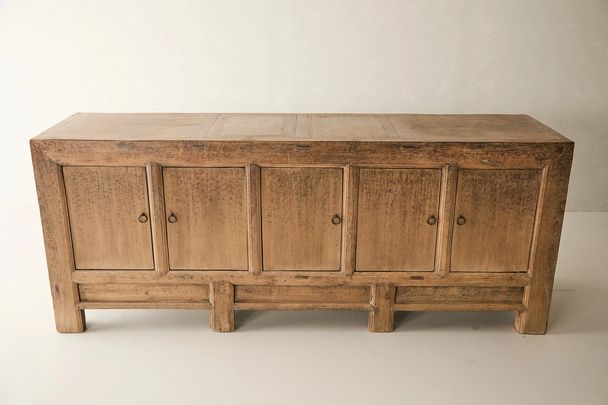 Vintage Solid Elm 5-Door Sideboard No. N128 - Circa 1925 - Image 3