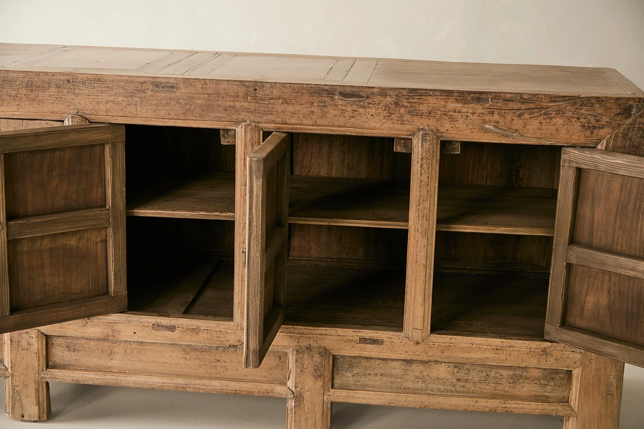 Vintage Solid Elm 5-Door Sideboard No. N128 - Circa 1925 - Image 6