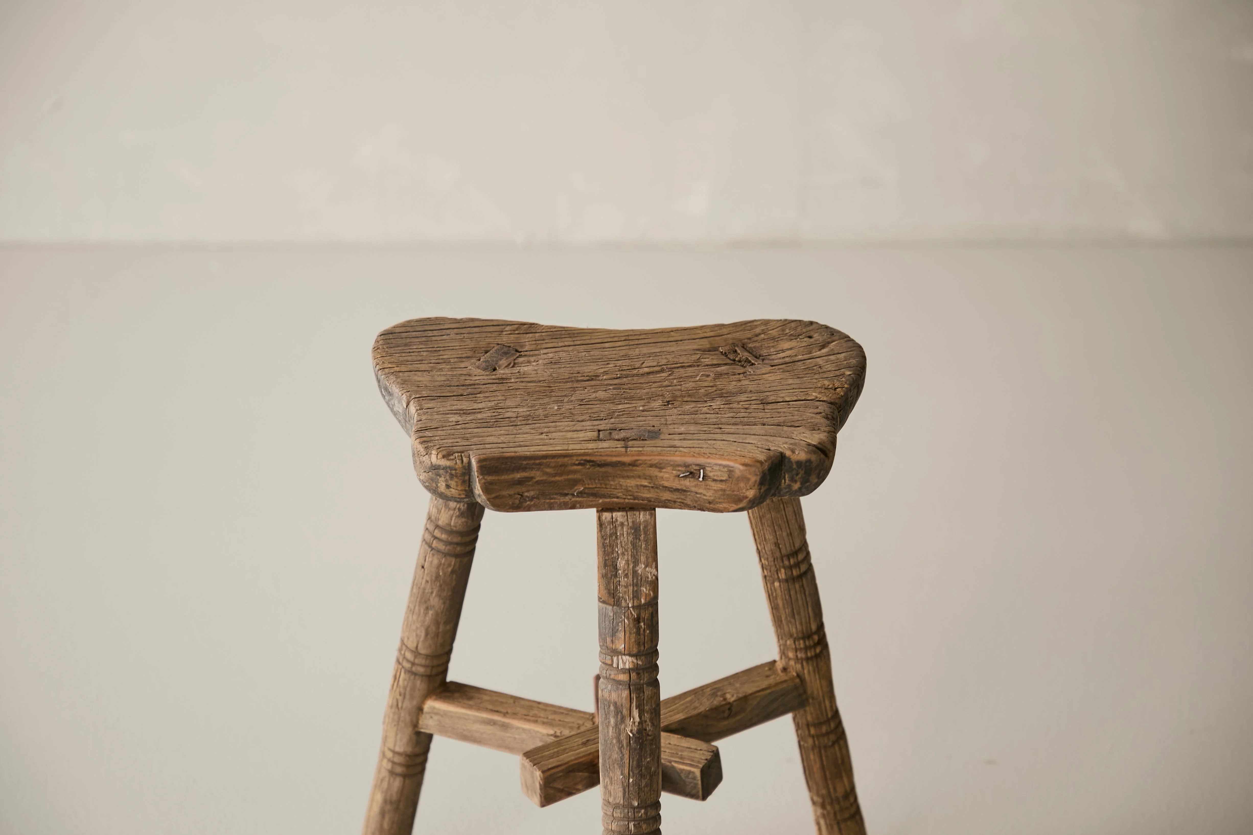 Vintage Solid Elm Saddle Stool - Circa 1955 No. K11 - Image 2