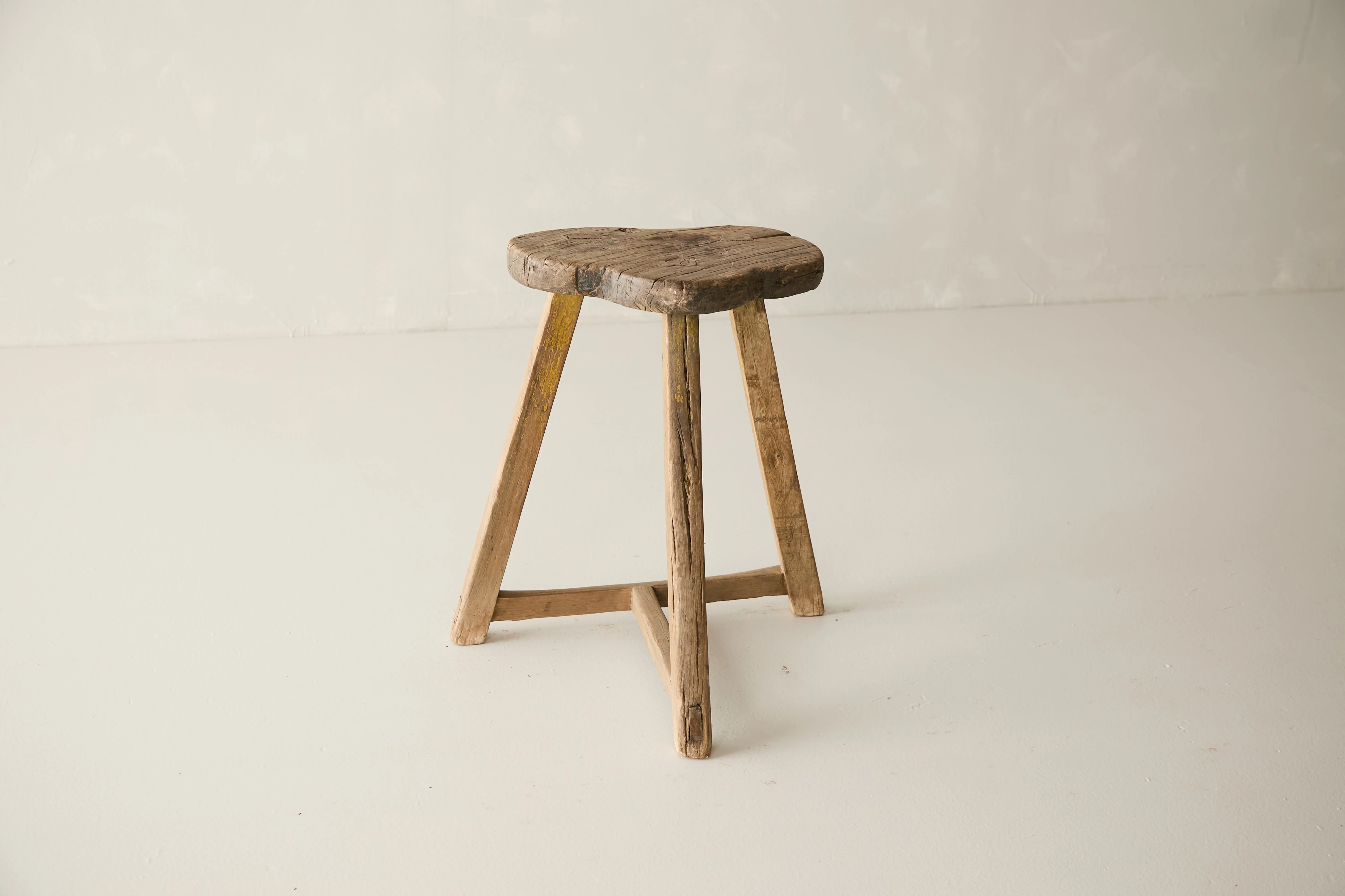 Vintage Solid Elm Saddle Stool - Circa 1955 No. K5 - Image 3