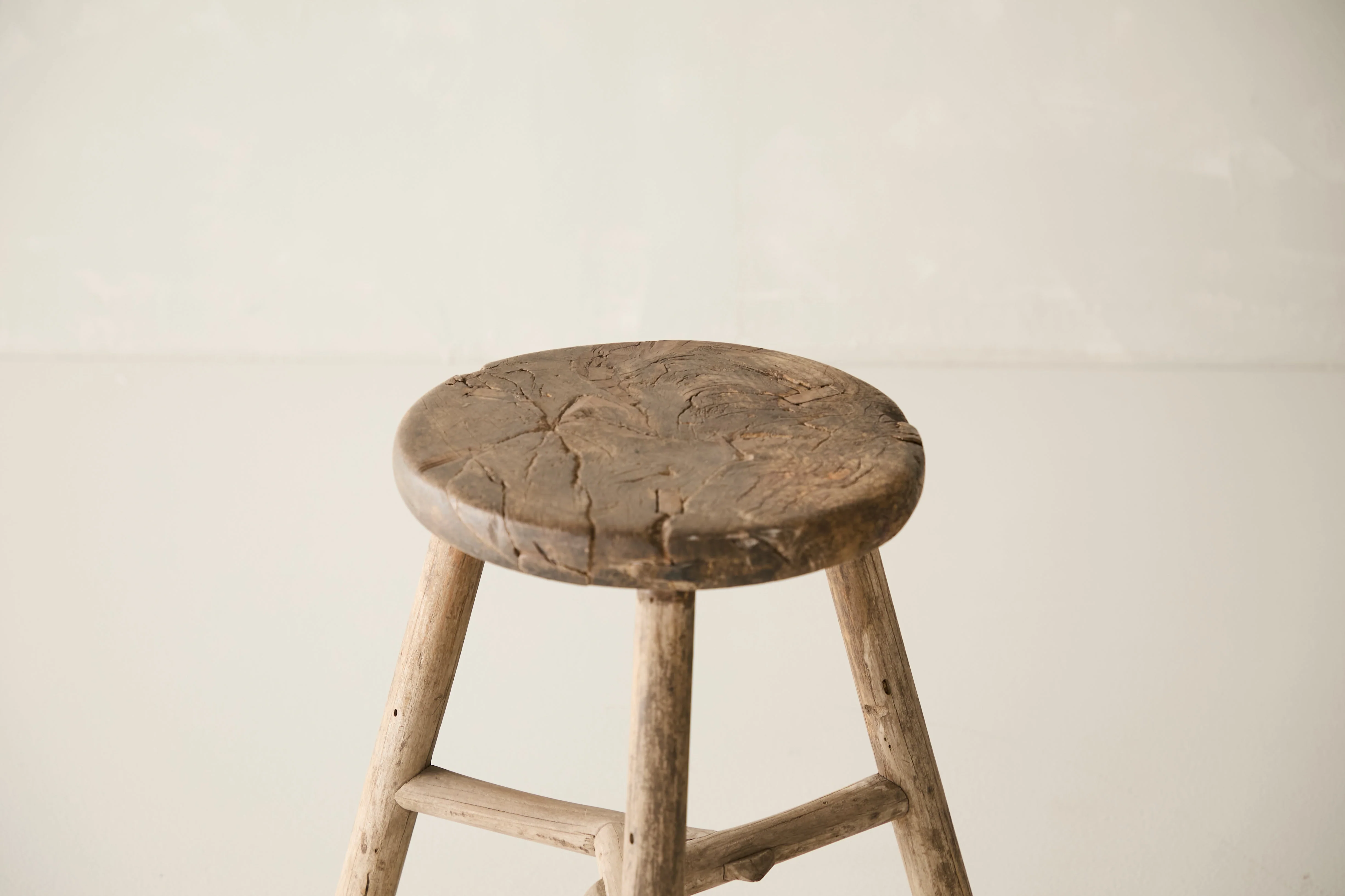 Vintage Solid Elm Cobbler Stool - Circa 1955 No. J26 - Image 2