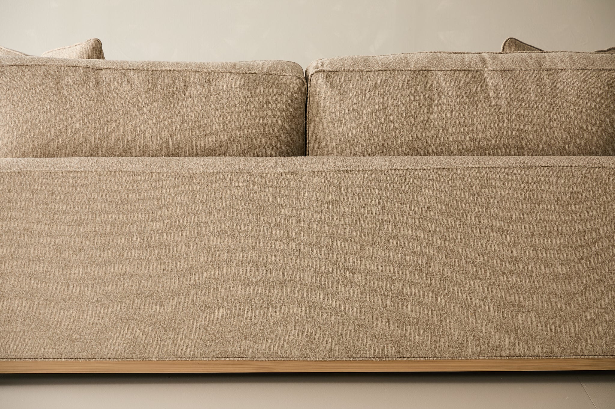 Malibu Mid-Sofa - Southpaw Fabric in Oatmeal - Image 7
