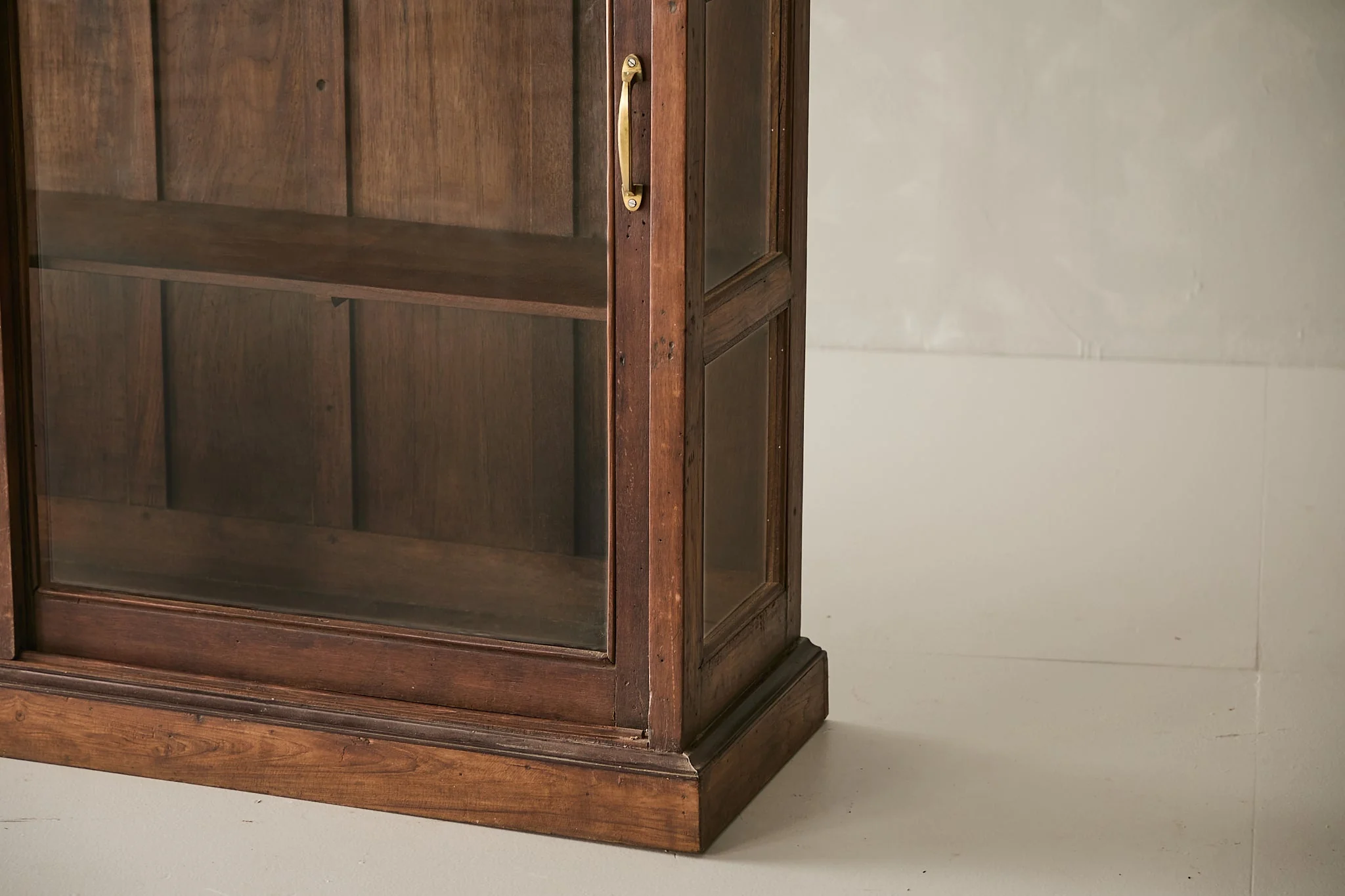 Vintage Teak and Glass Display Cabinet T.031 - Image 5
